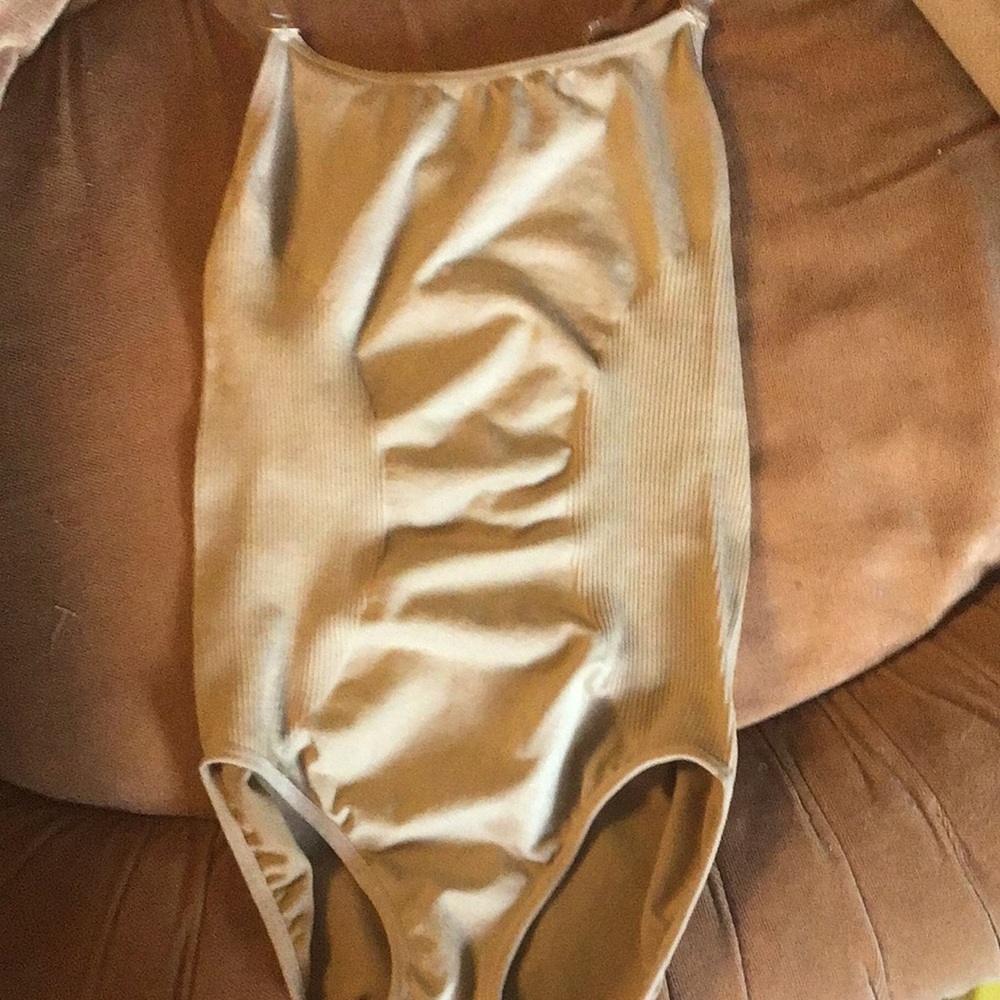 Natalie dance wear size child medium (CM)